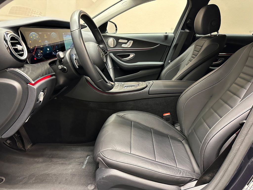 Mercedes-Benz E 300 2022