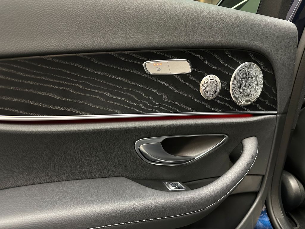 Mercedes-Benz E 300 2022