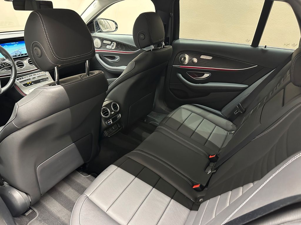 Mercedes-Benz E 300 2022