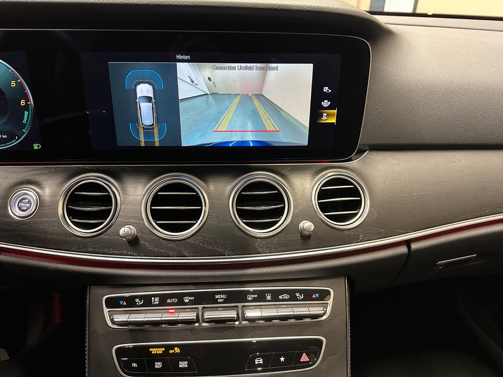 Mercedes-Benz E 300 2022
