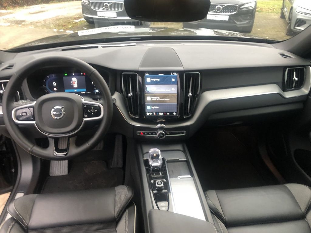 Volvo XC60 2025