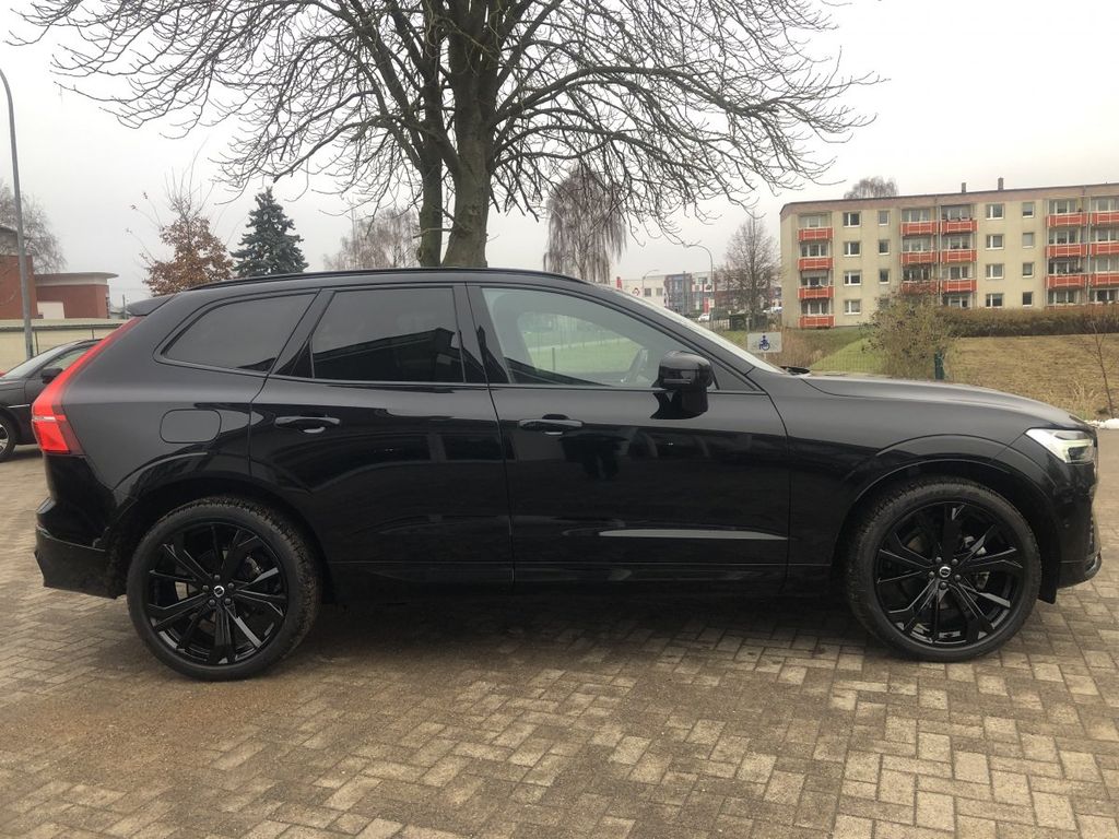 Volvo XC60 2025