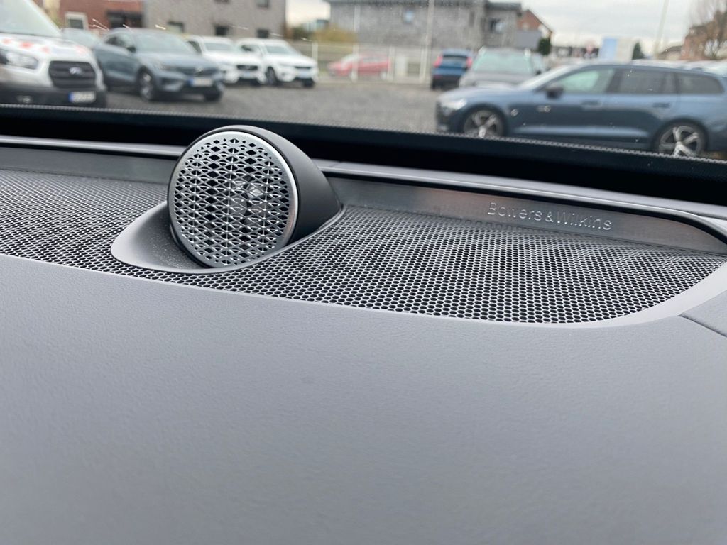 Volvo XC90 2025