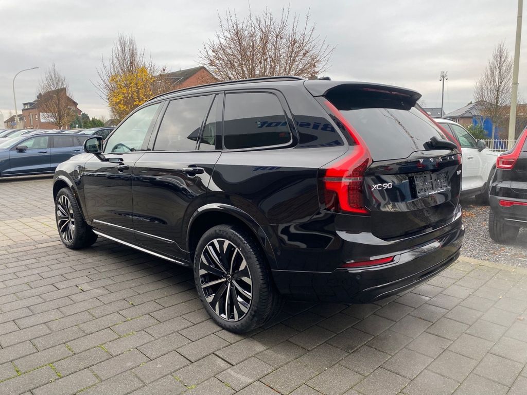 Volvo XC90 2025