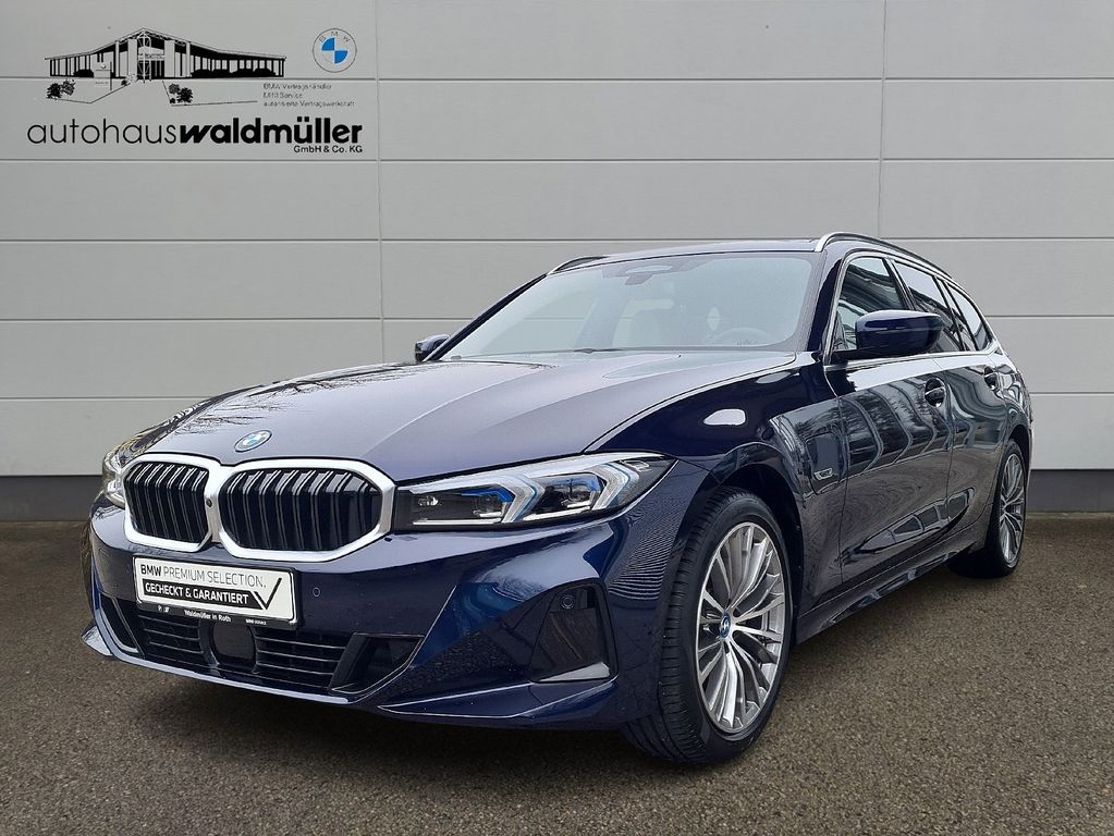 BMW 330 2022