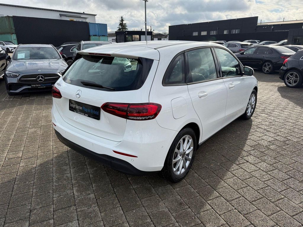 Mercedes-Benz B 250 2022