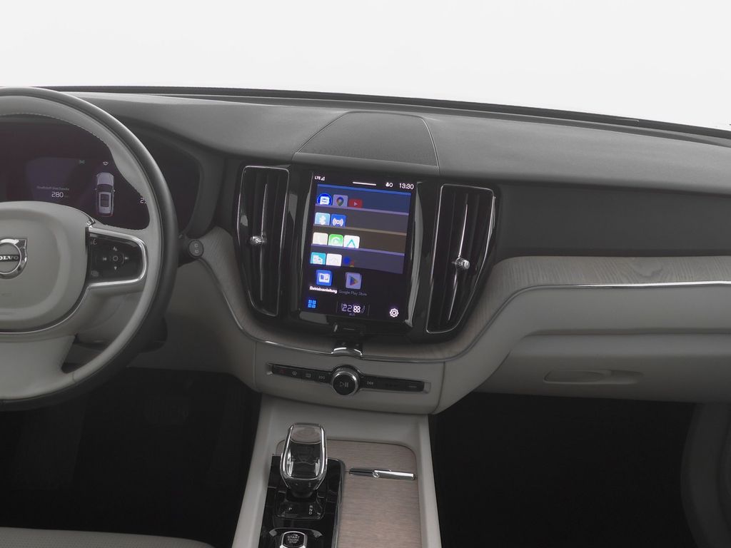Volvo XC60 2022