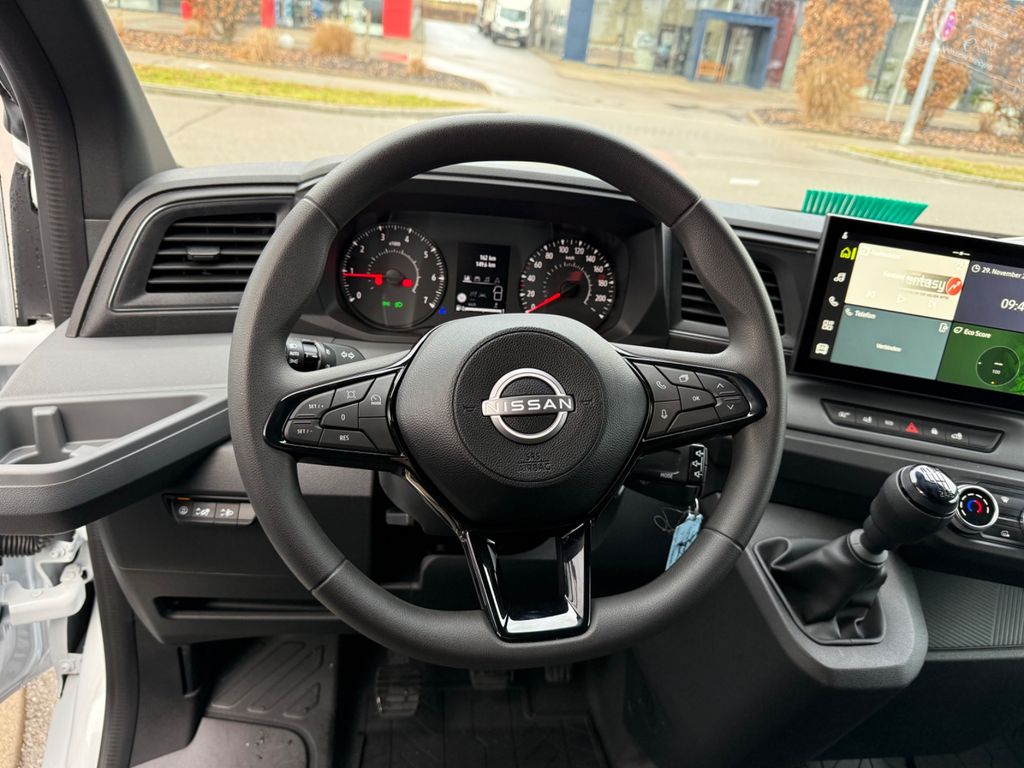 Nissan Interstar 2025