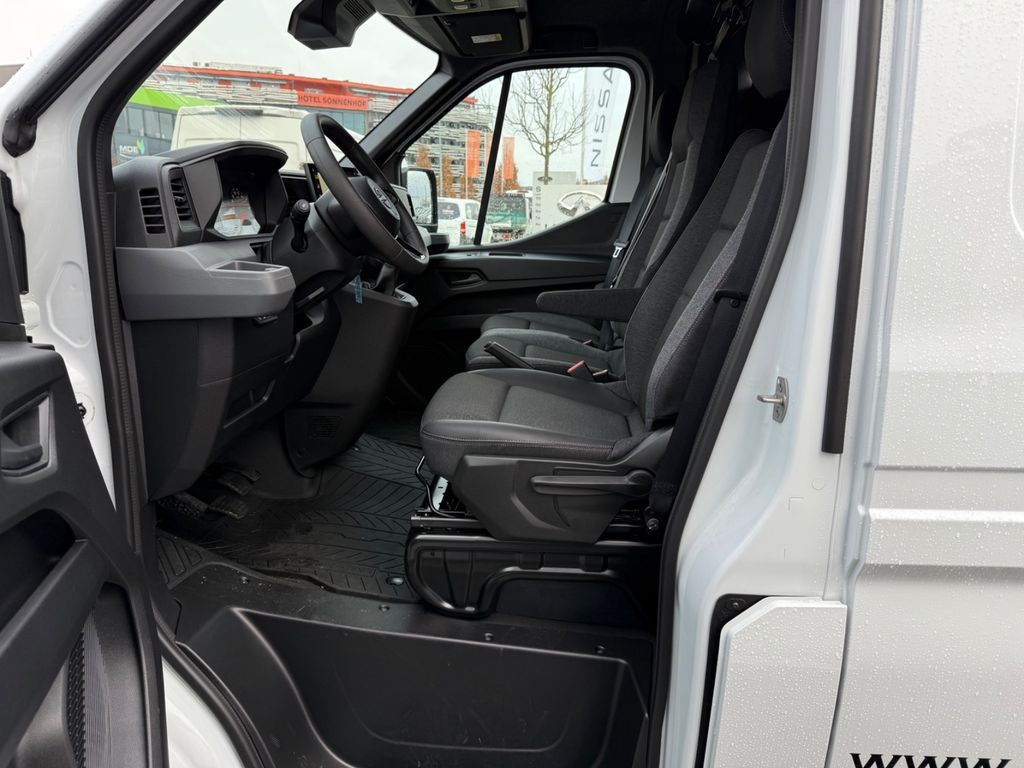 Nissan Interstar 2025