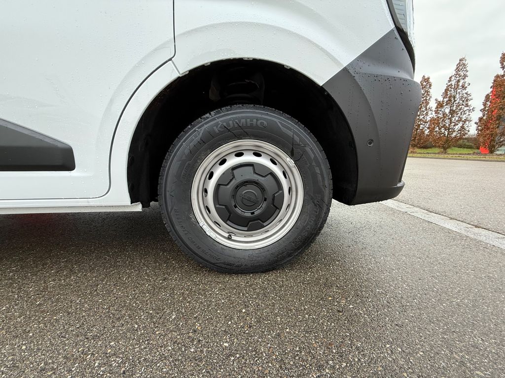 Nissan Interstar 2025