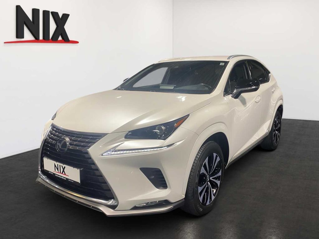 Lexus NX 300 2021