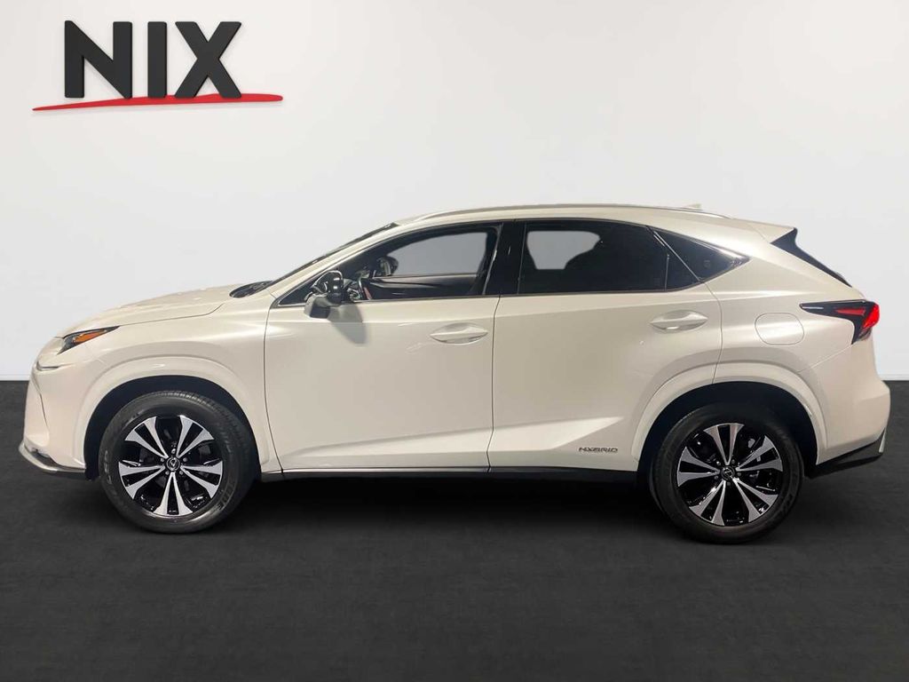 Lexus NX 300 2021