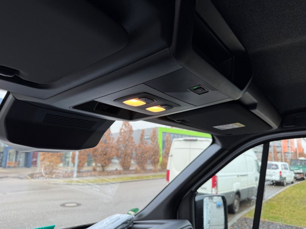 Nissan Interstar 2025