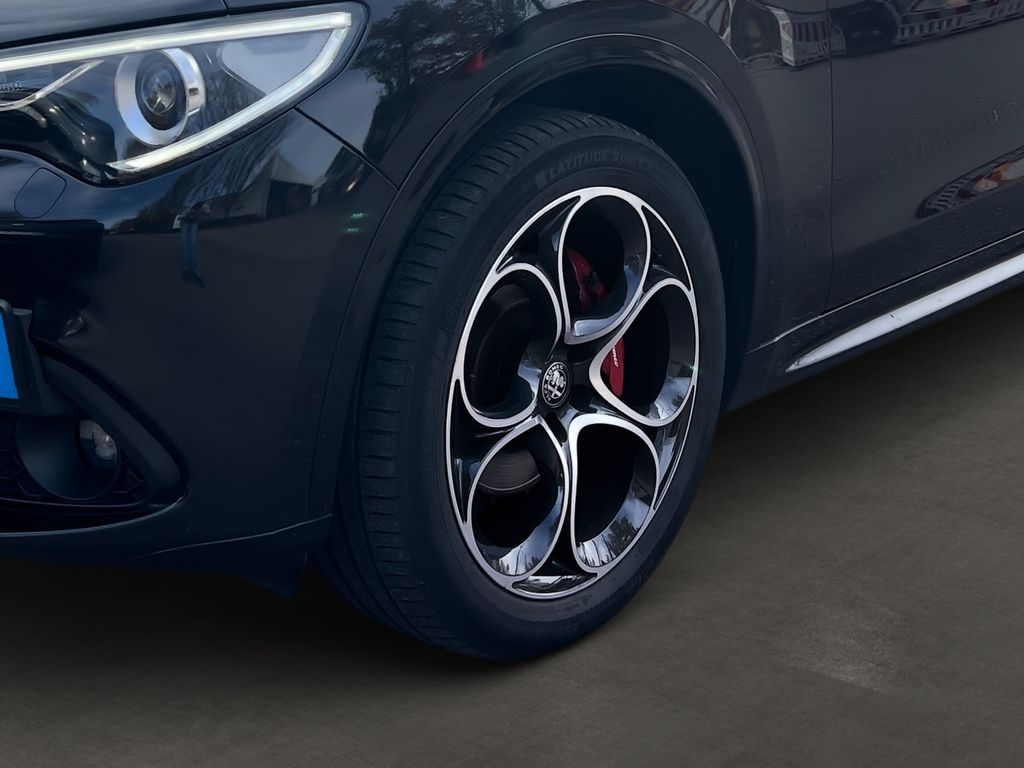 Alfa Romeo Stelvio 2022