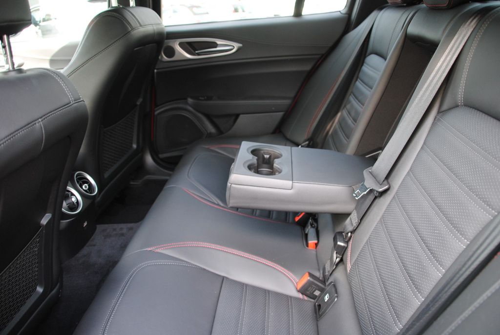 Alfa Romeo Giulia 2023