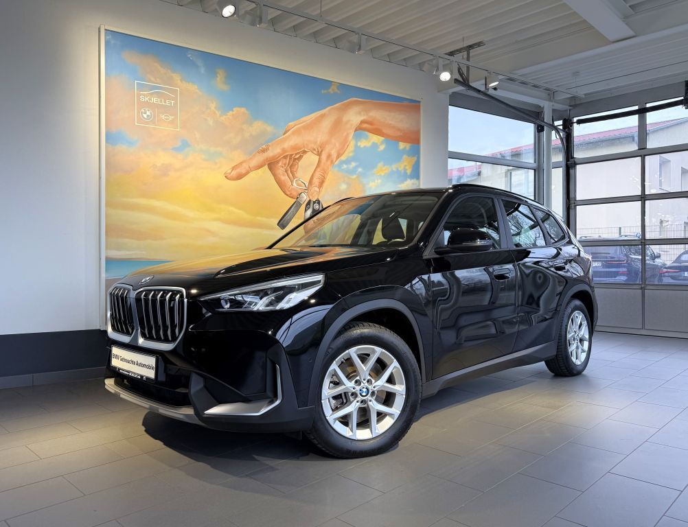BMW iX1 2023