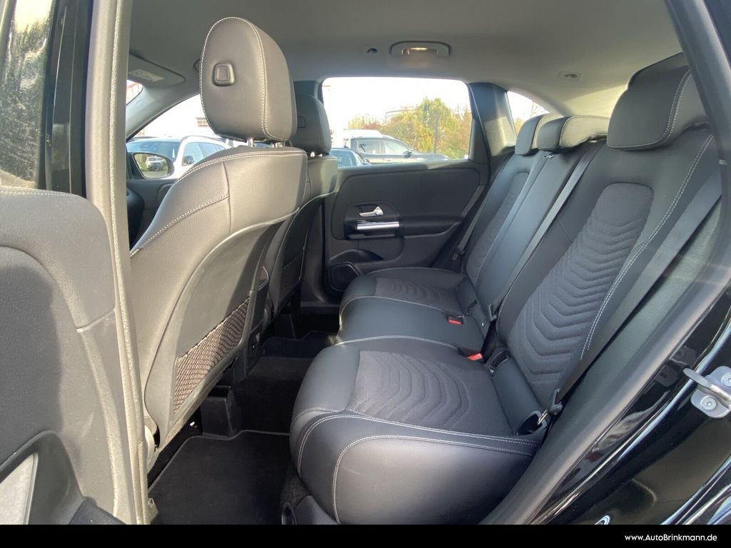 Mercedes-Benz B 180 2024