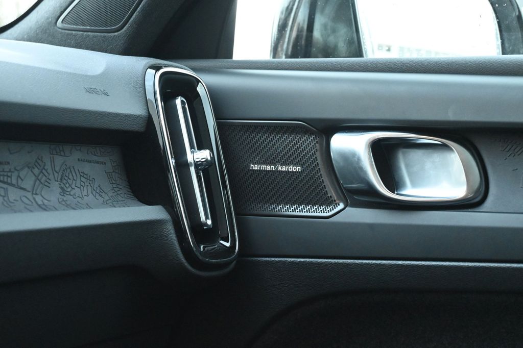 Volvo C40 2022