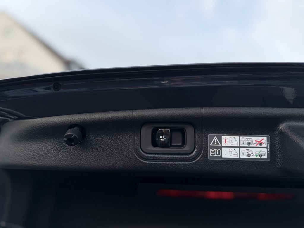 Mercedes-Benz C 300 2023