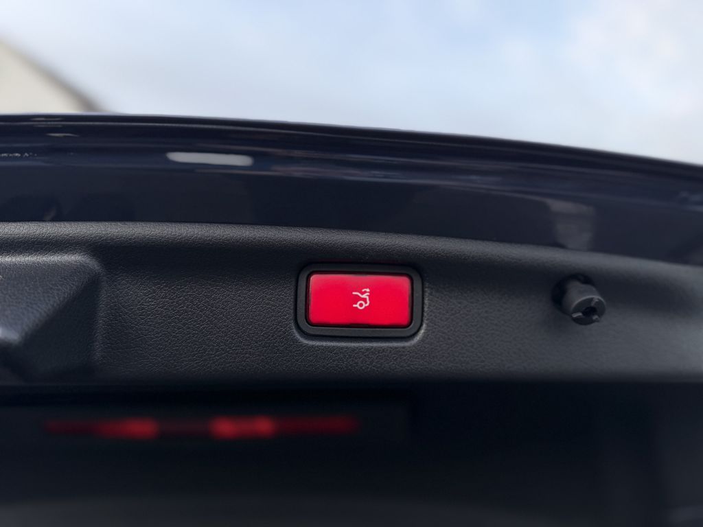 Mercedes-Benz C 300 2023