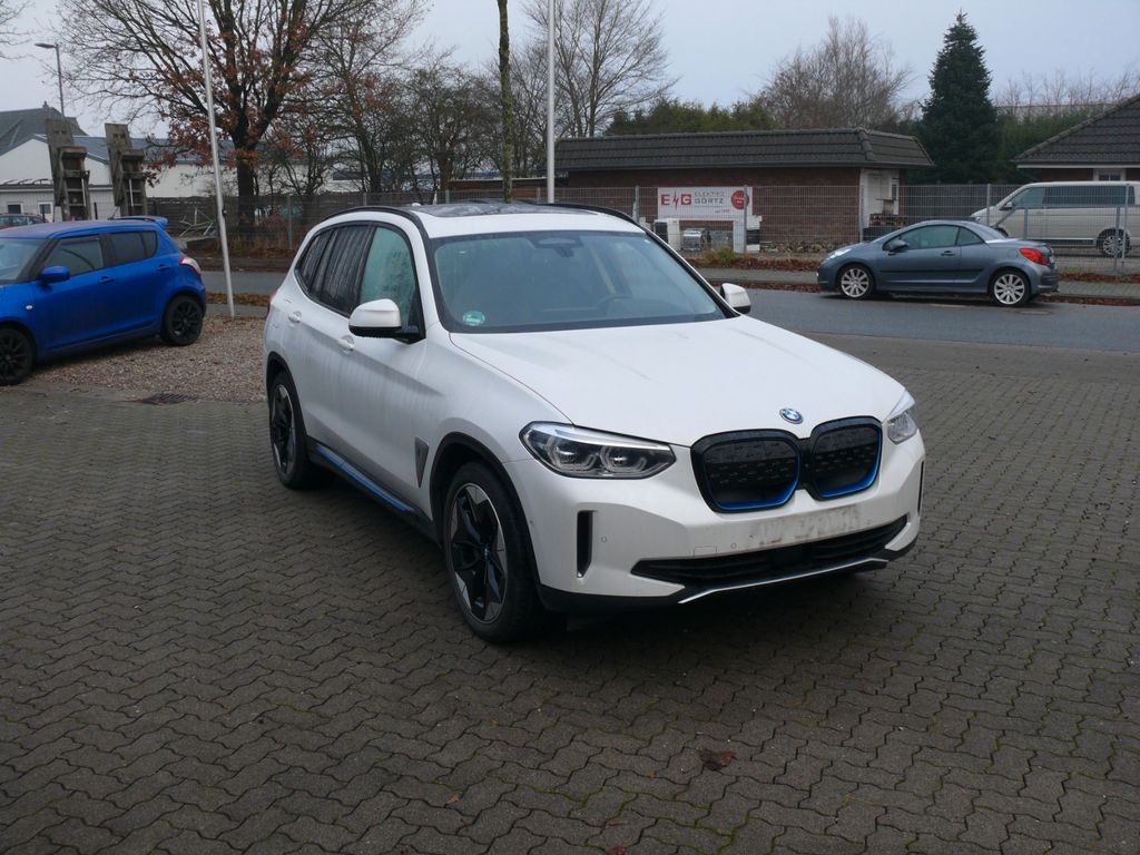 BMW iX3 2021