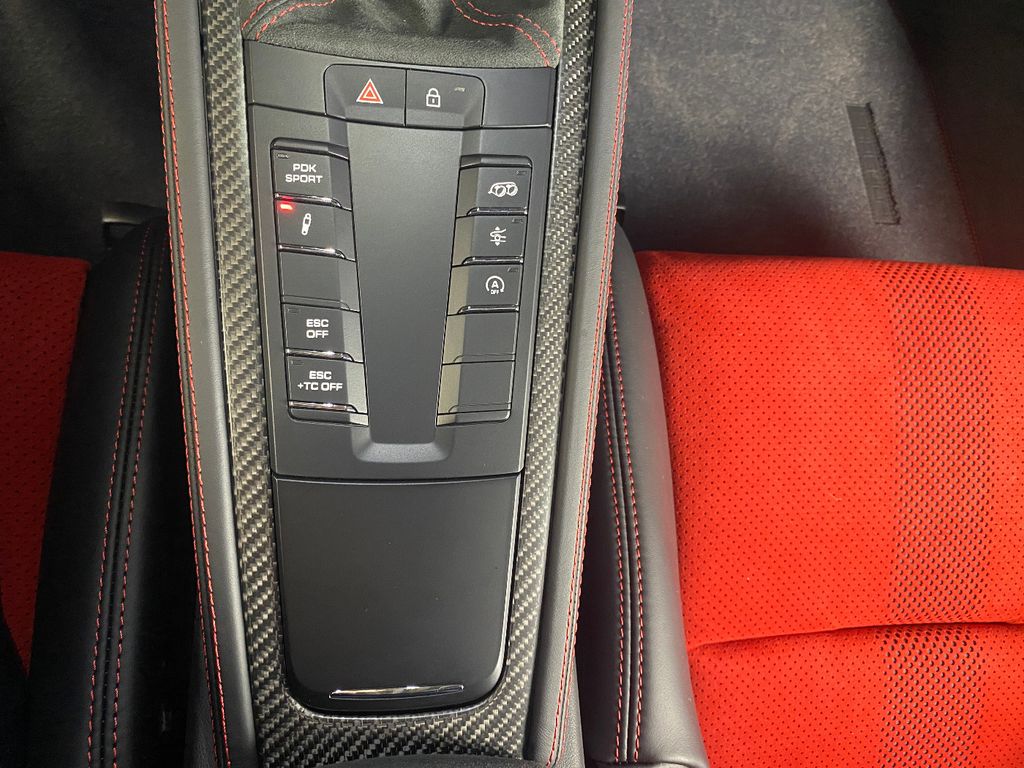 Porsche Boxster 2025