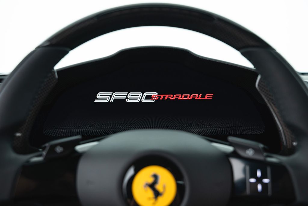 Ferrari SF90 2024