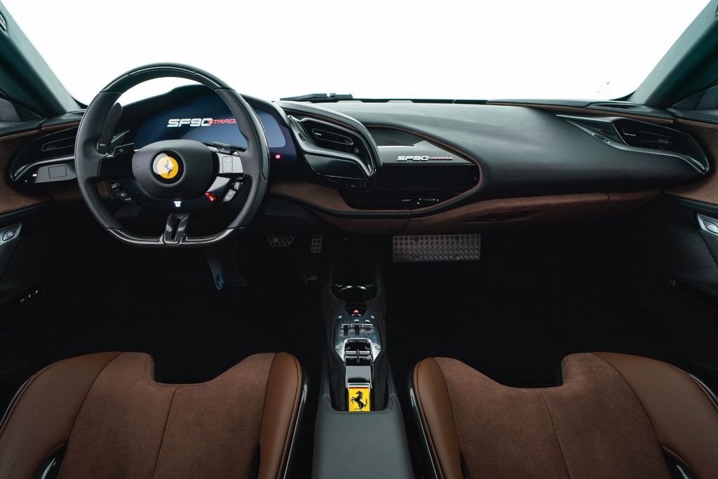 Ferrari SF90 2024