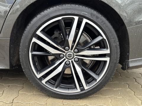 Volvo V60 2021