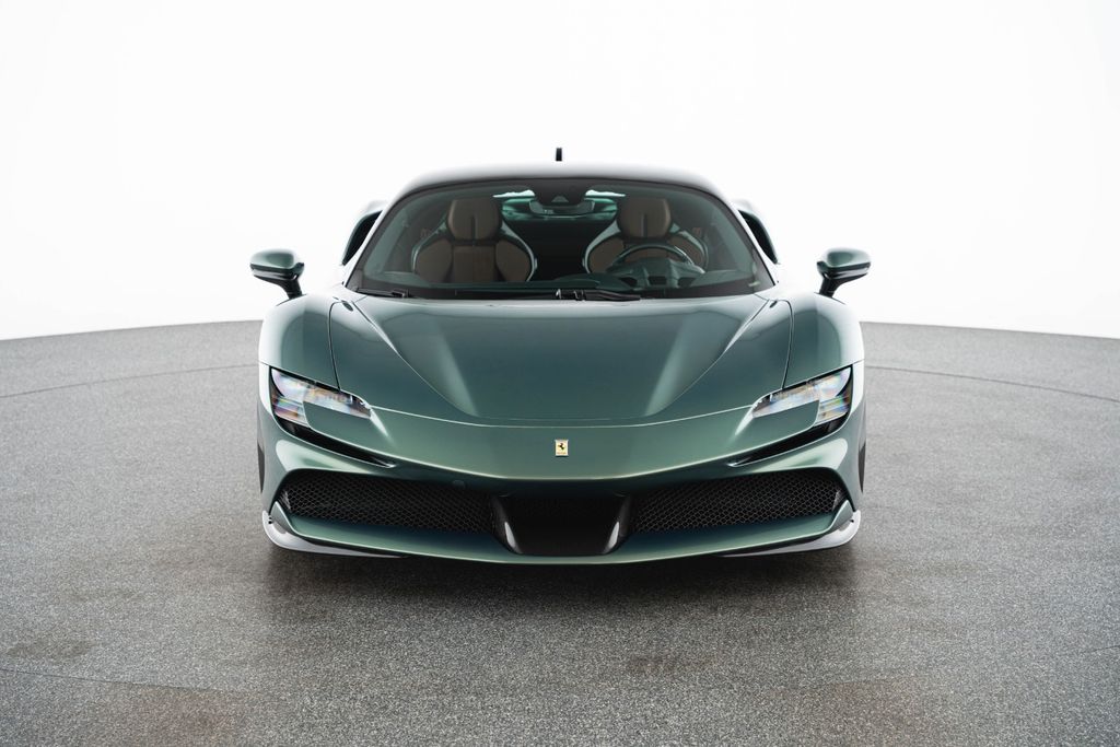 Ferrari SF90 2024