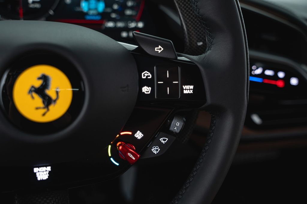 Ferrari SF90 2024