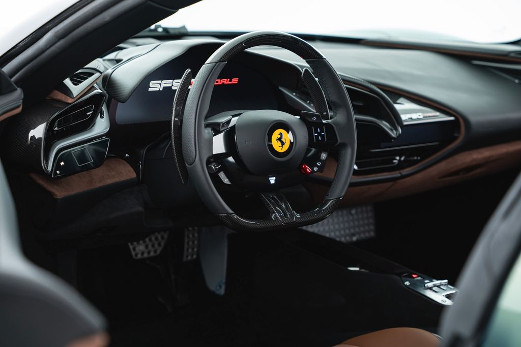 Ferrari SF90 2024