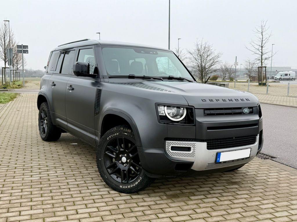 Land Rover Defender 2024