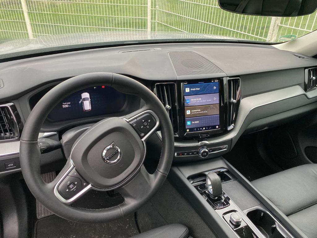 Volvo XC60 2025