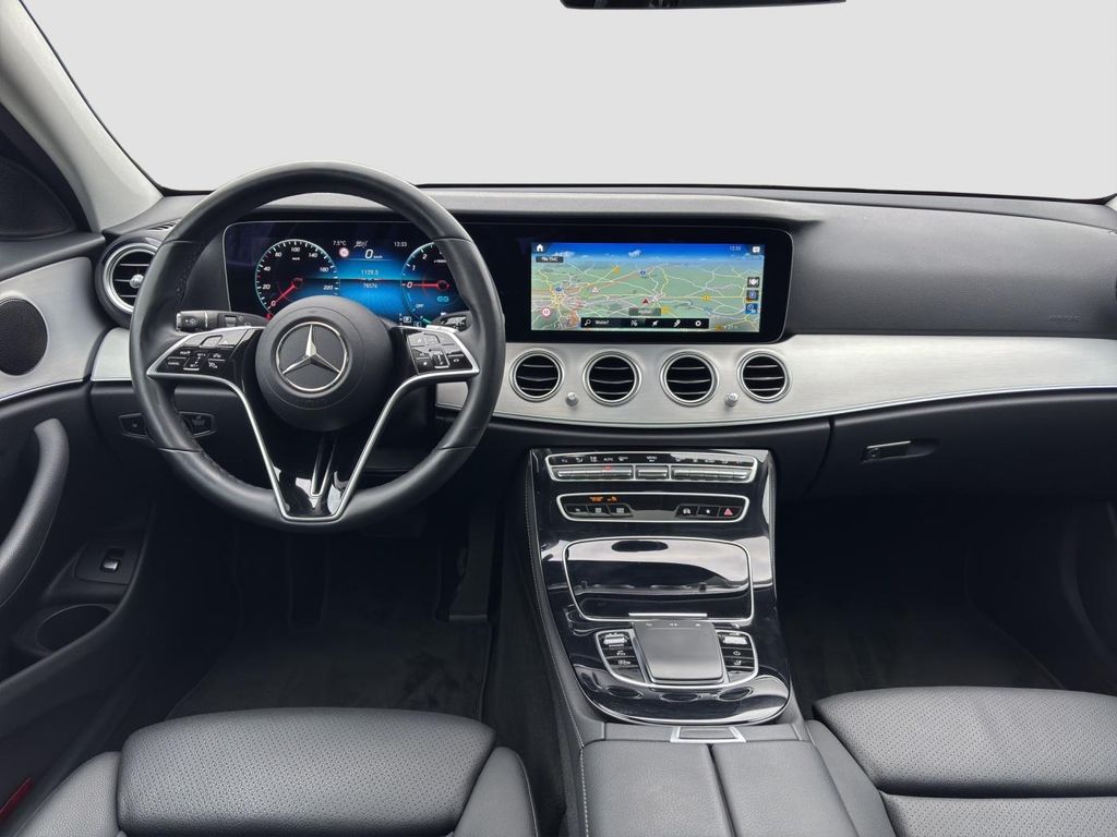 Mercedes-Benz E 300 2022
