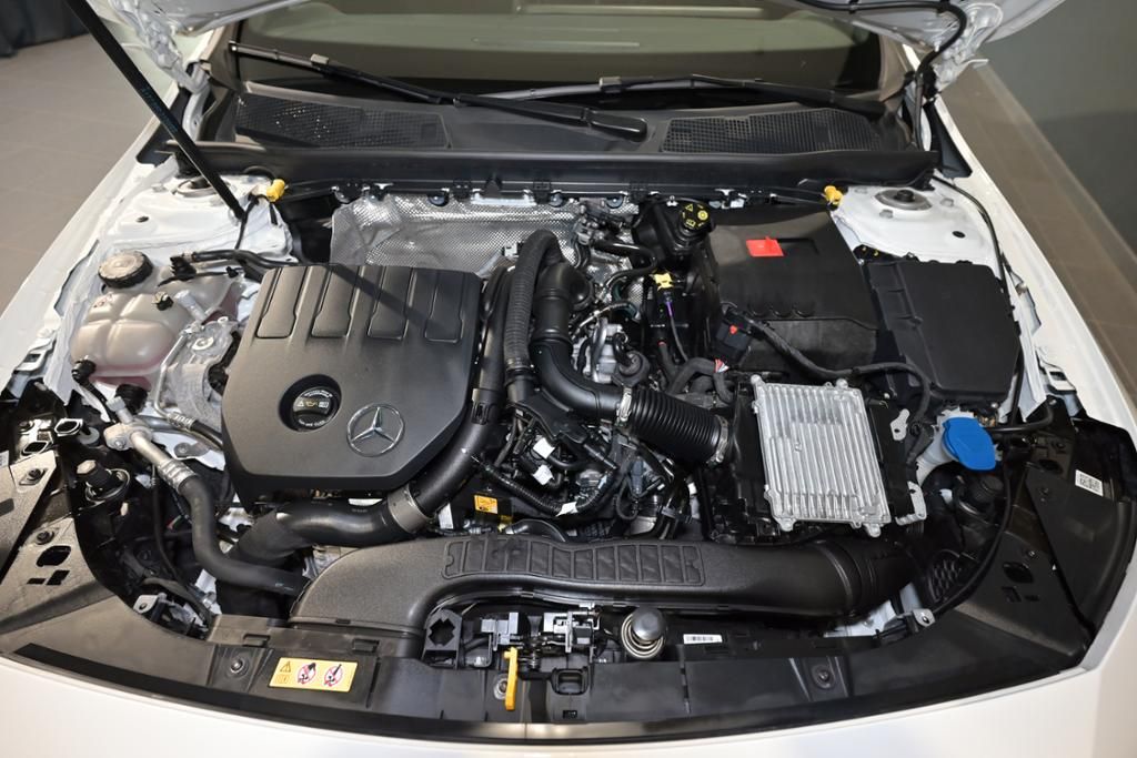 Mercedes-Benz CLA 200 2024