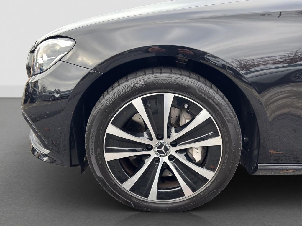 Mercedes-Benz E 300 2022