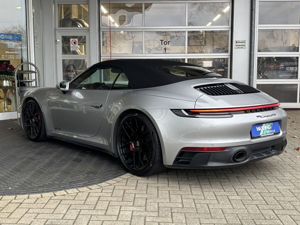 Porsche 992 2024
