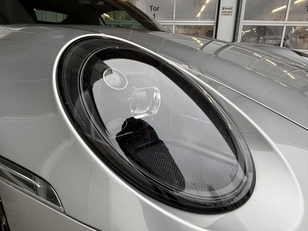 Porsche 992 2024