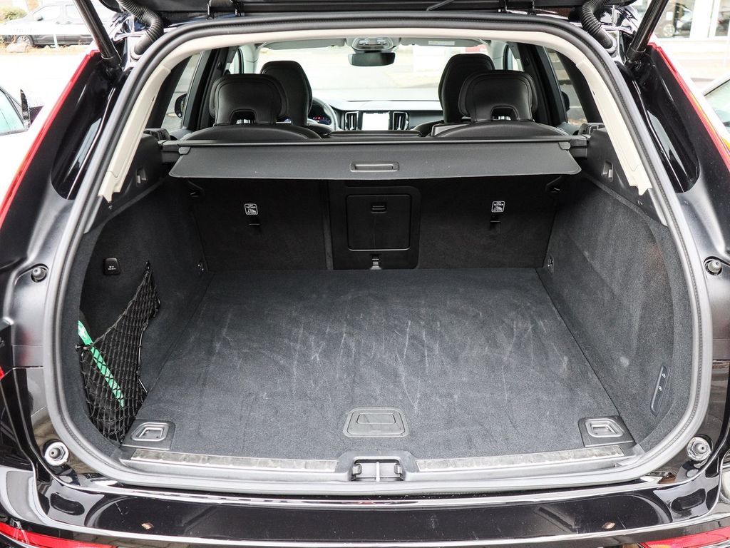 Volvo XC60 2025