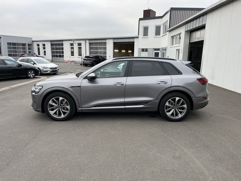 Audi e-tron 2022