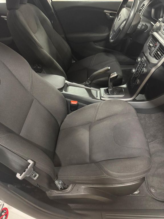 Volvo V40 Cross Country 2016