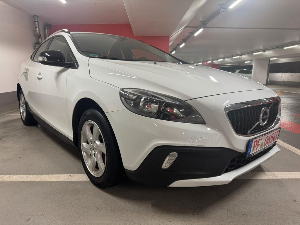 Volvo V40 Cross Country 2016
