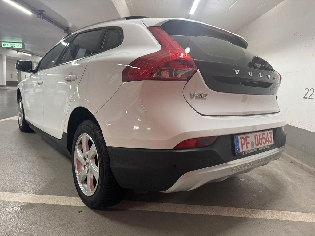 Volvo V40 Cross Country 2016