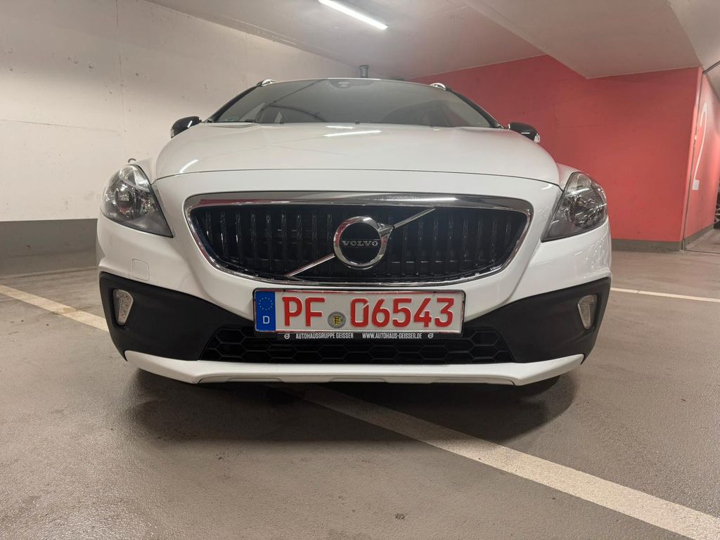 Volvo V40 Cross Country 2016