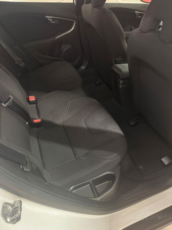 Volvo V40 Cross Country 2016