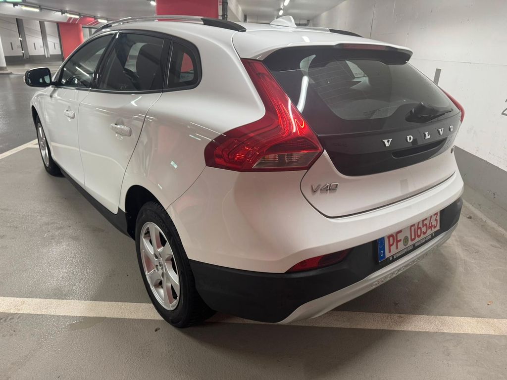 Volvo V40 Cross Country 2016