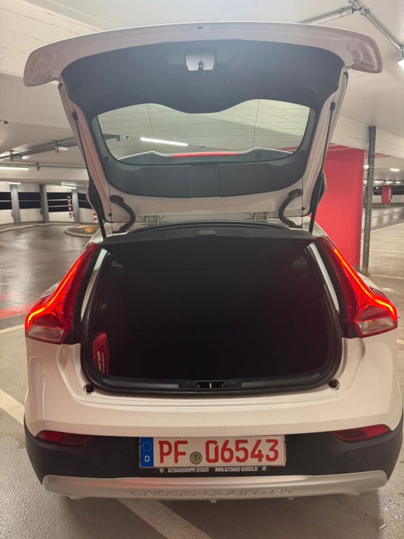 Volvo V40 Cross Country 2016