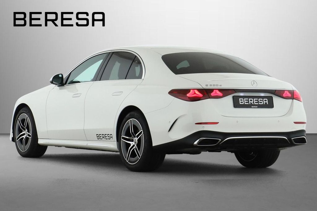 Mercedes-Benz E 220 2025