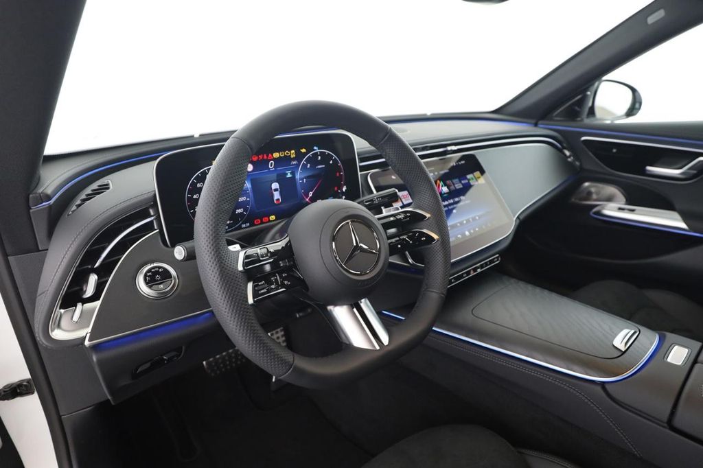 Mercedes-Benz E 220 2025